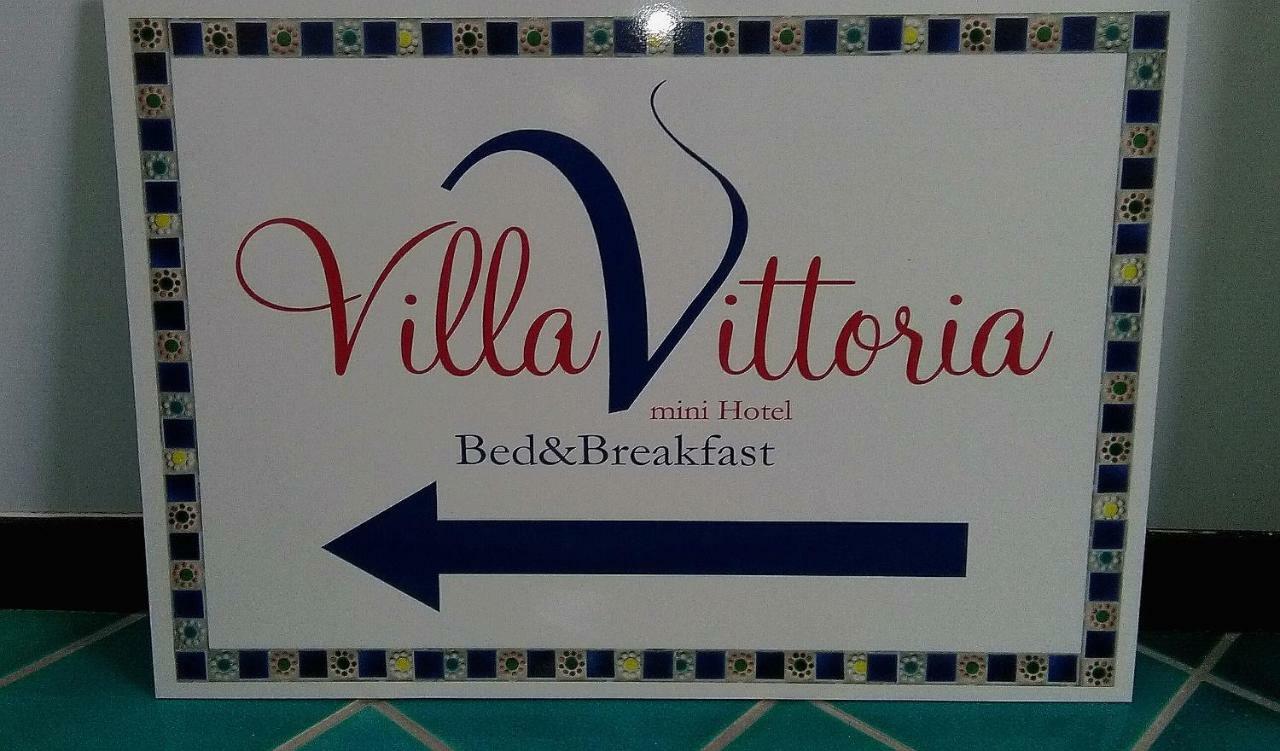 Villa Vittoria Mini Hotel Salerno Kültér fotó